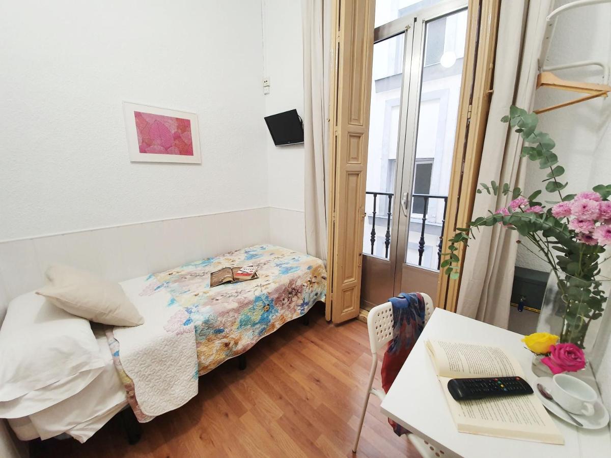 Hostal Alicante Мадрид Экстерьер фото