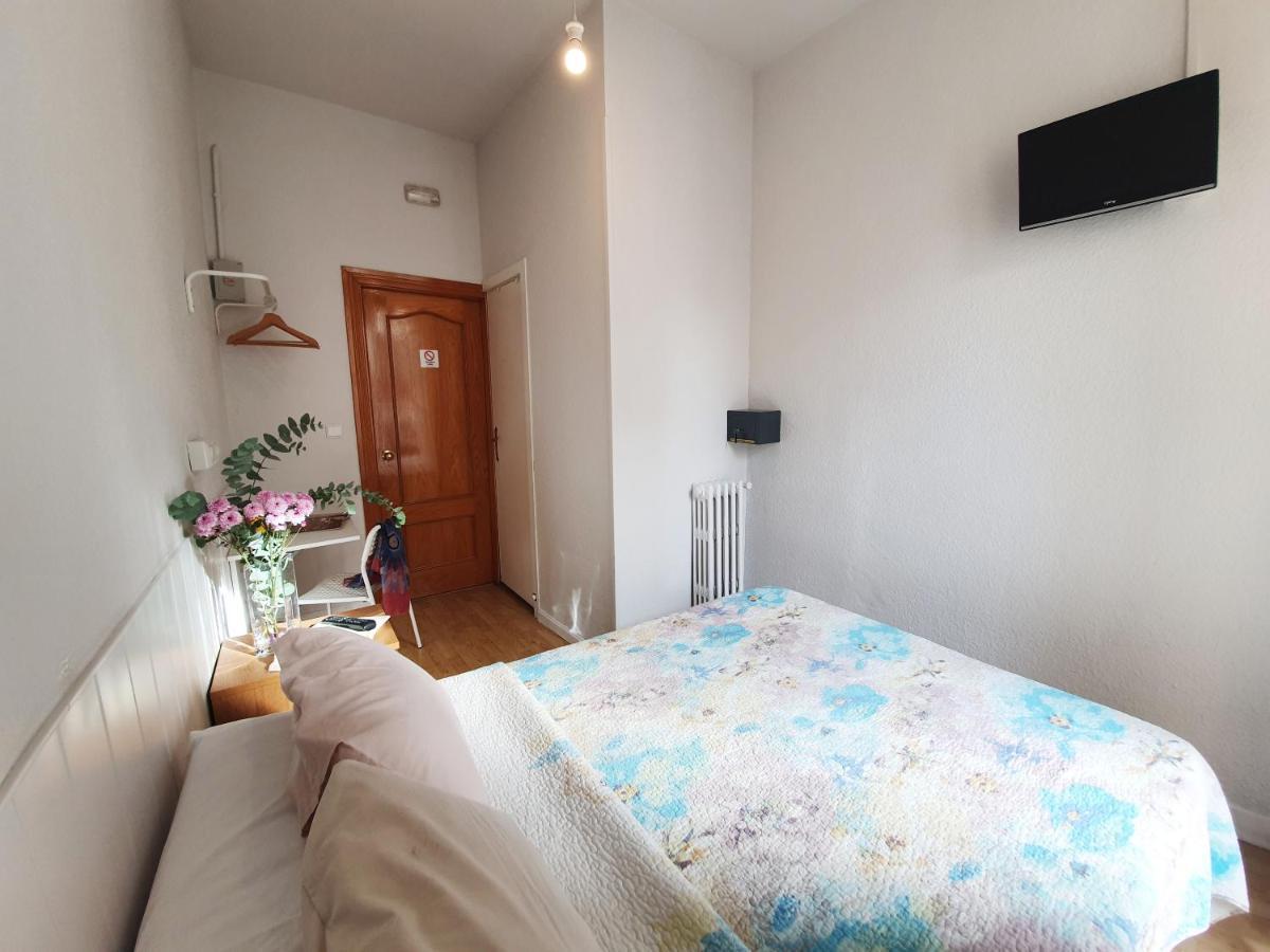 Hostal Alicante Мадрид Экстерьер фото