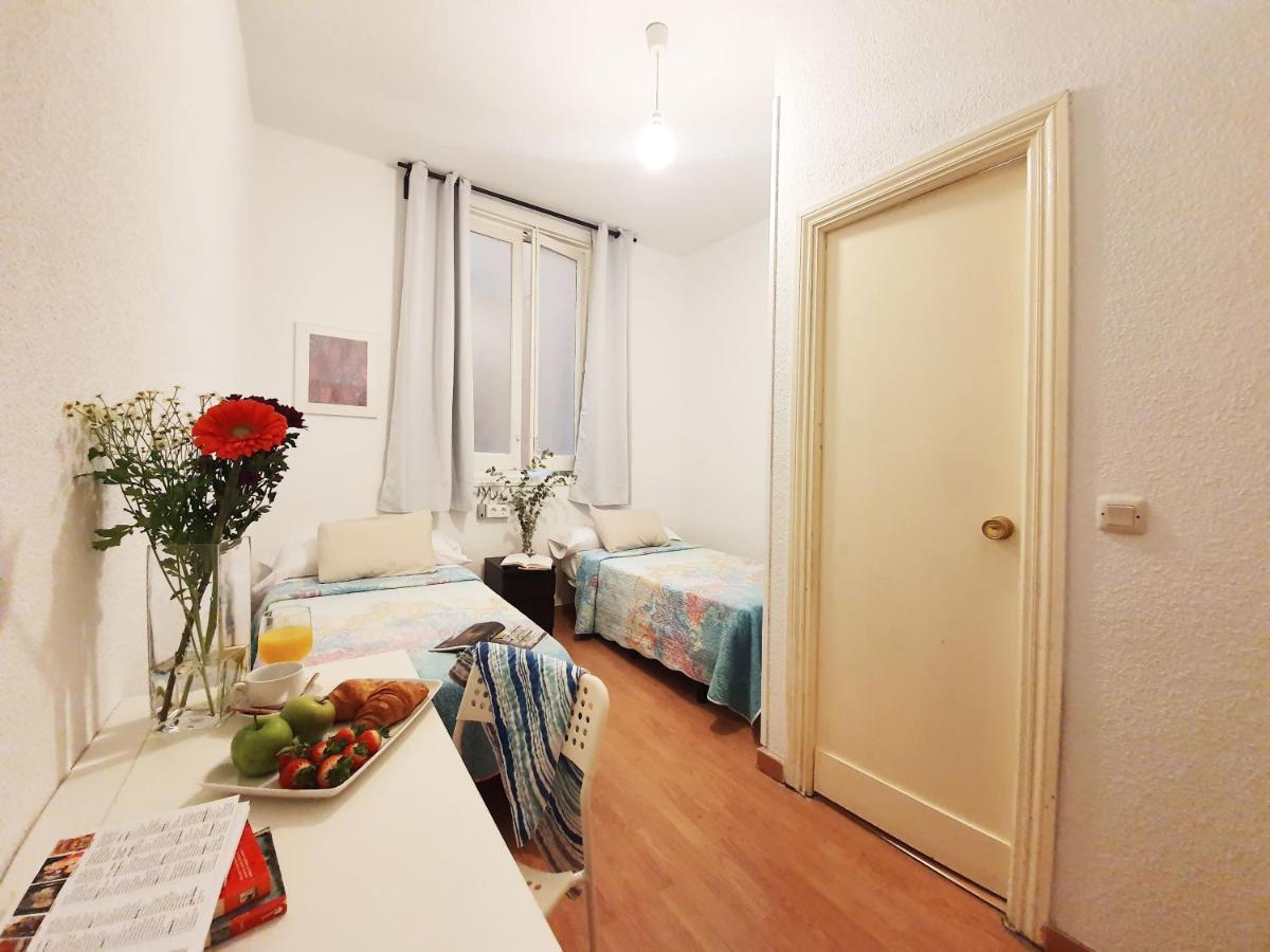 Hostal Alicante Мадрид Экстерьер фото