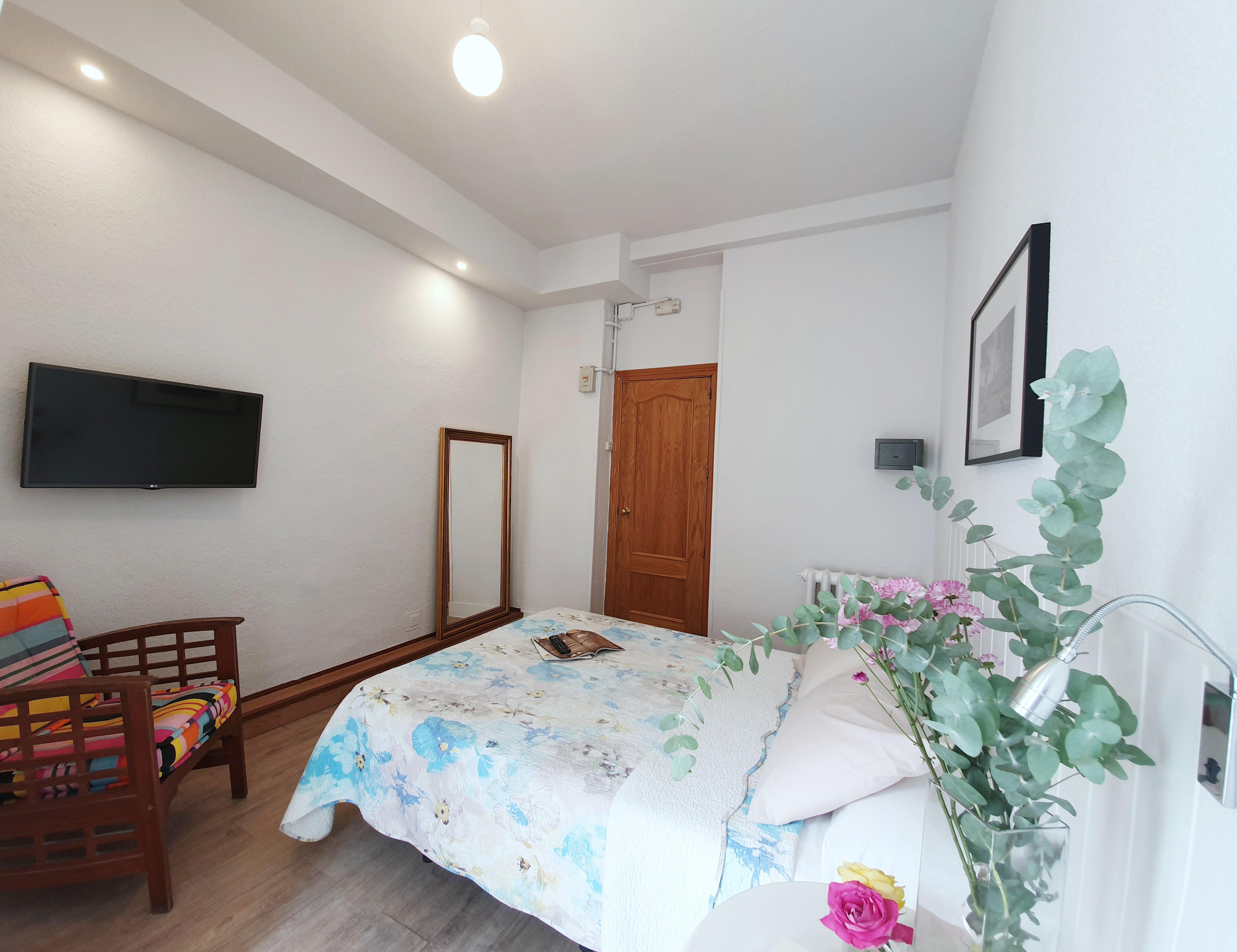 Hostal Alicante Мадрид Экстерьер фото