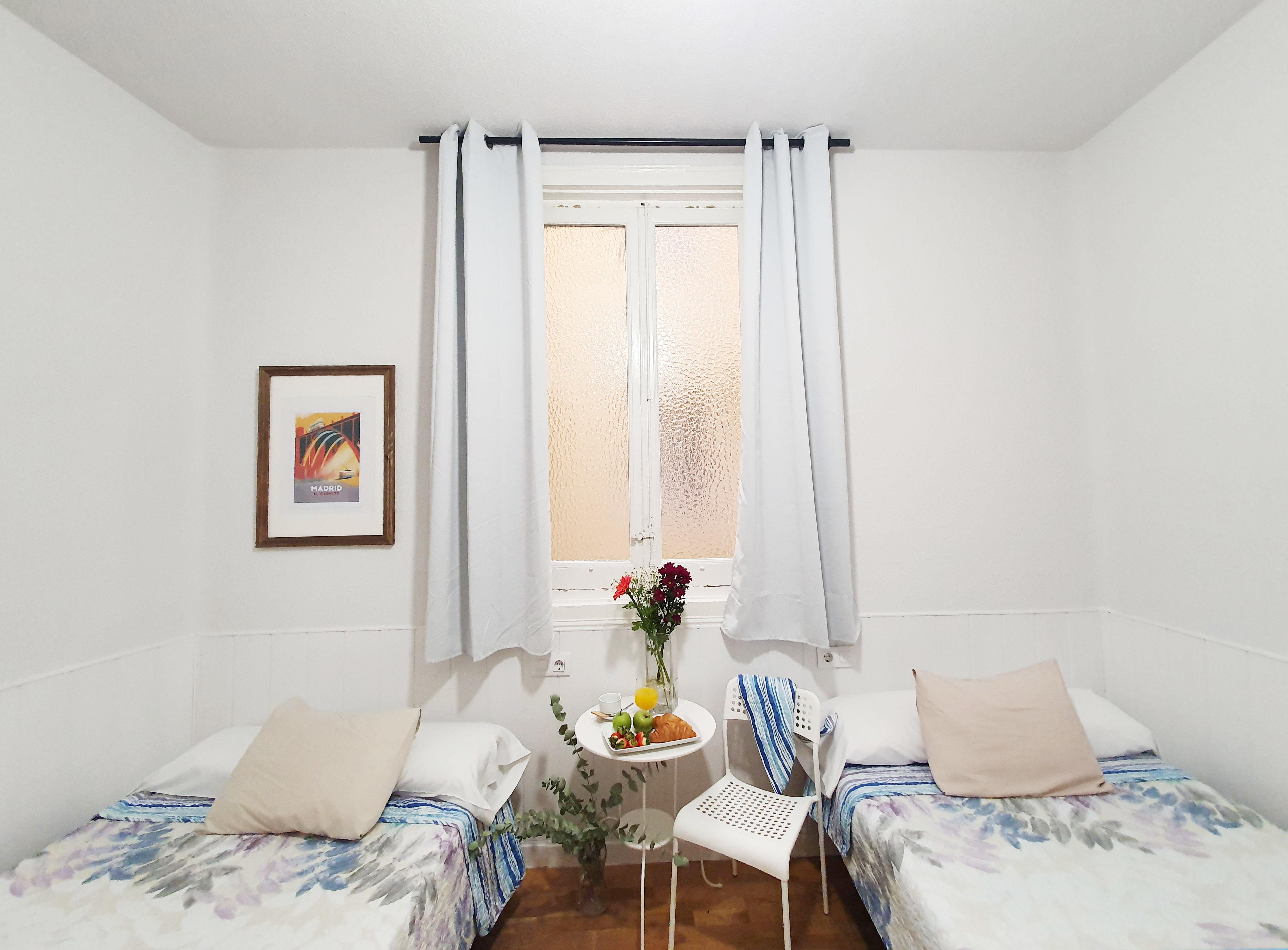 Hostal Alicante Мадрид Экстерьер фото