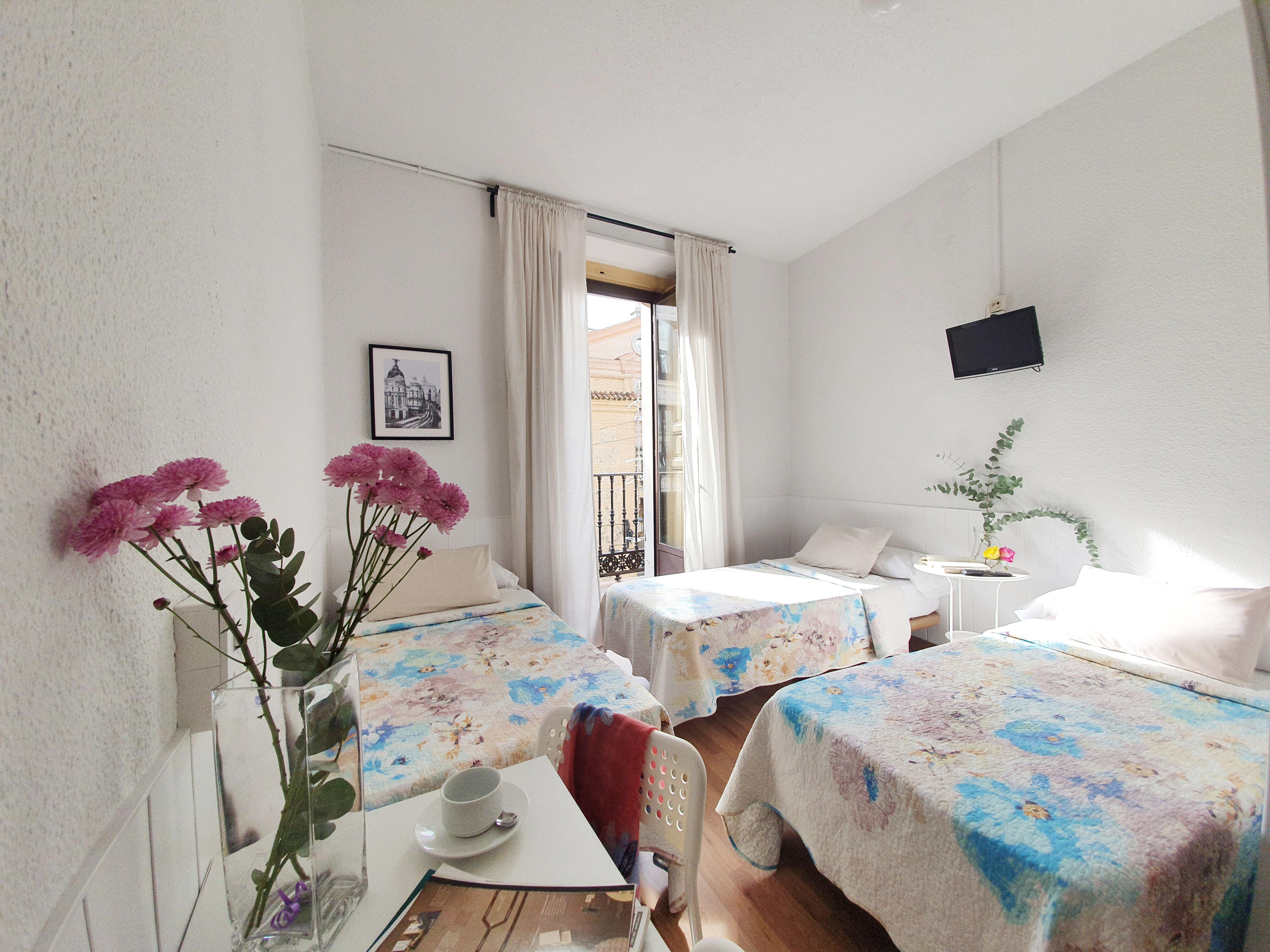 Hostal Alicante Мадрид Экстерьер фото