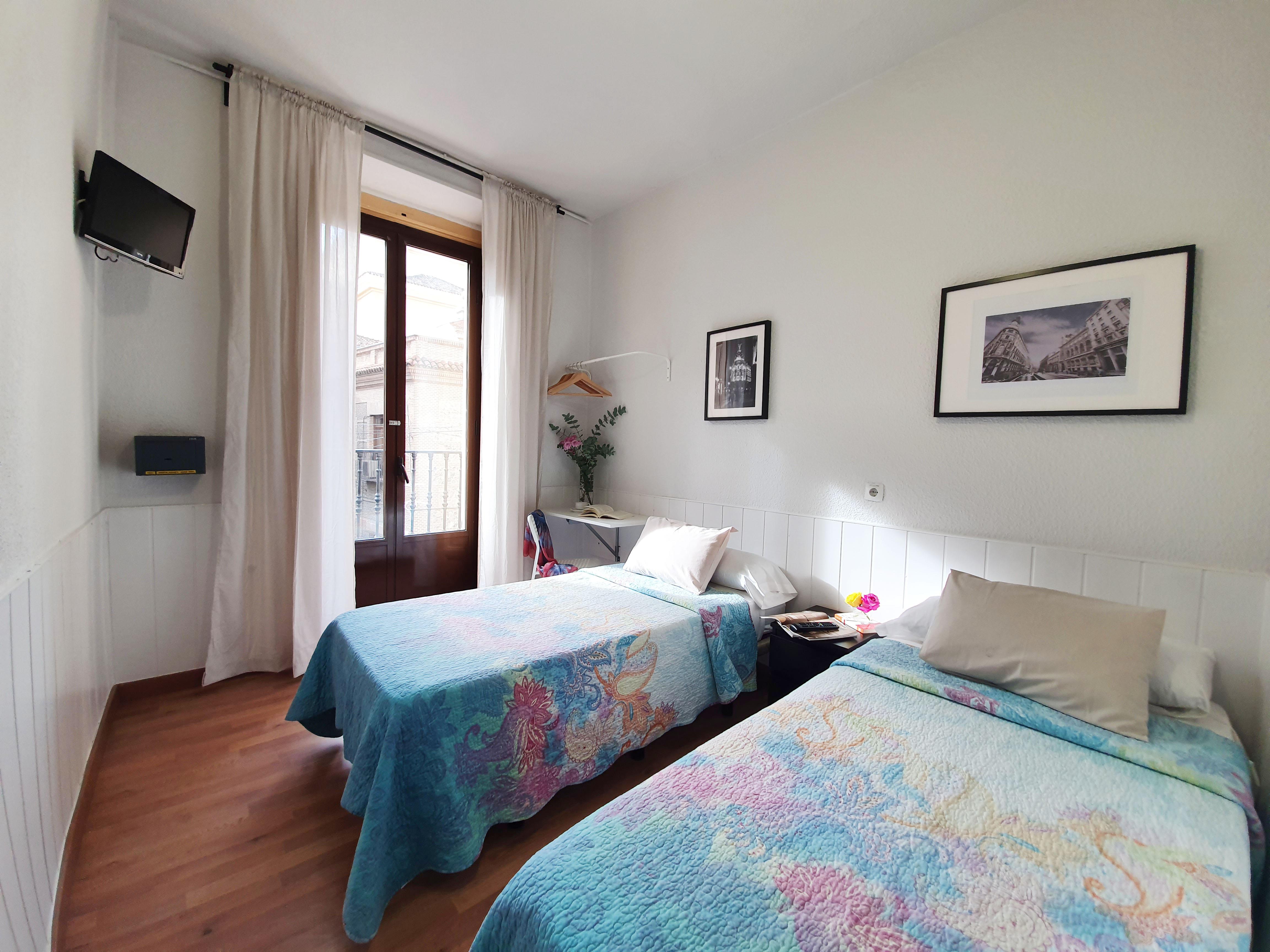 Hostal Alicante Мадрид Экстерьер фото
