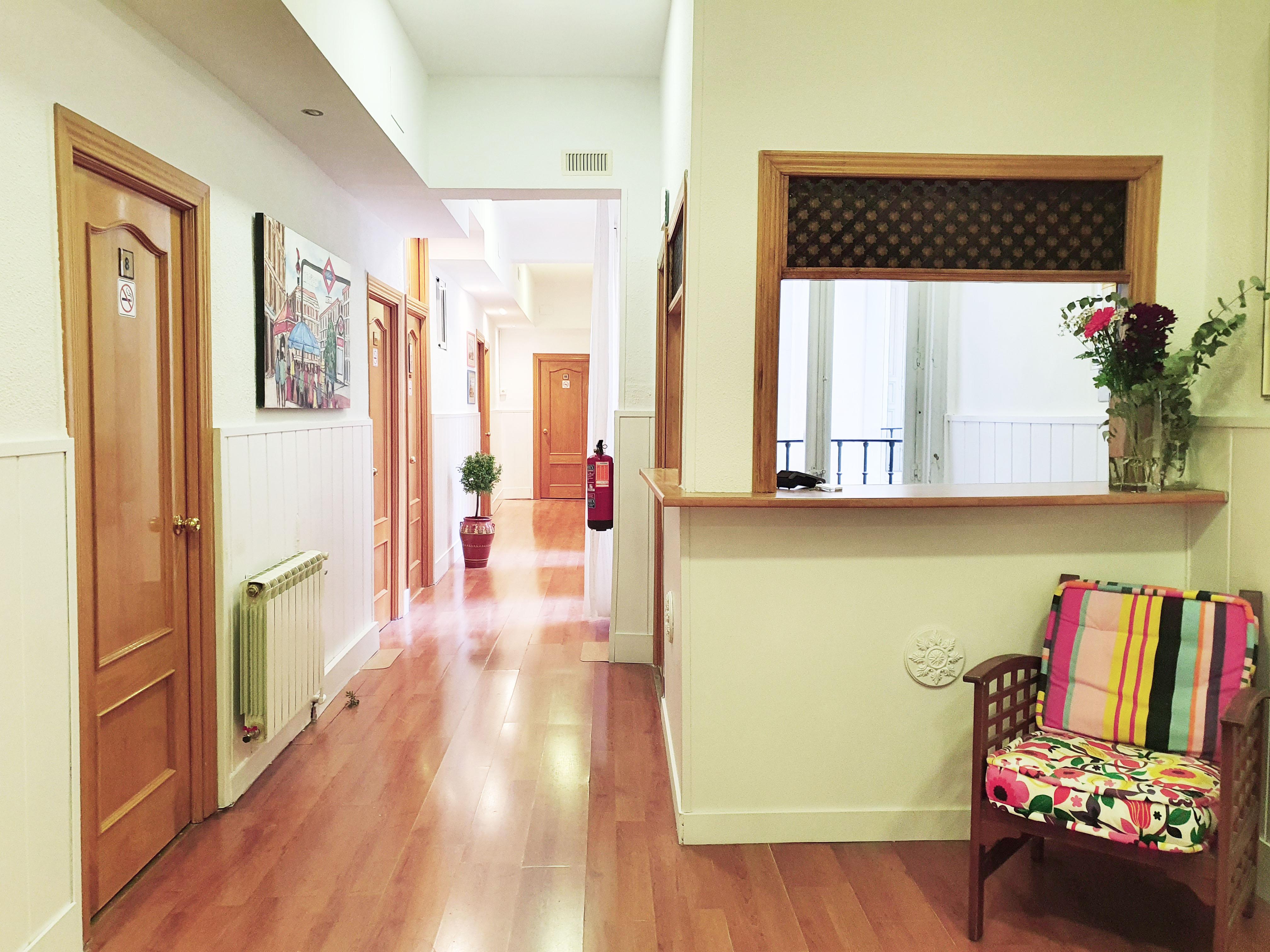 Hostal Alicante Мадрид Экстерьер фото