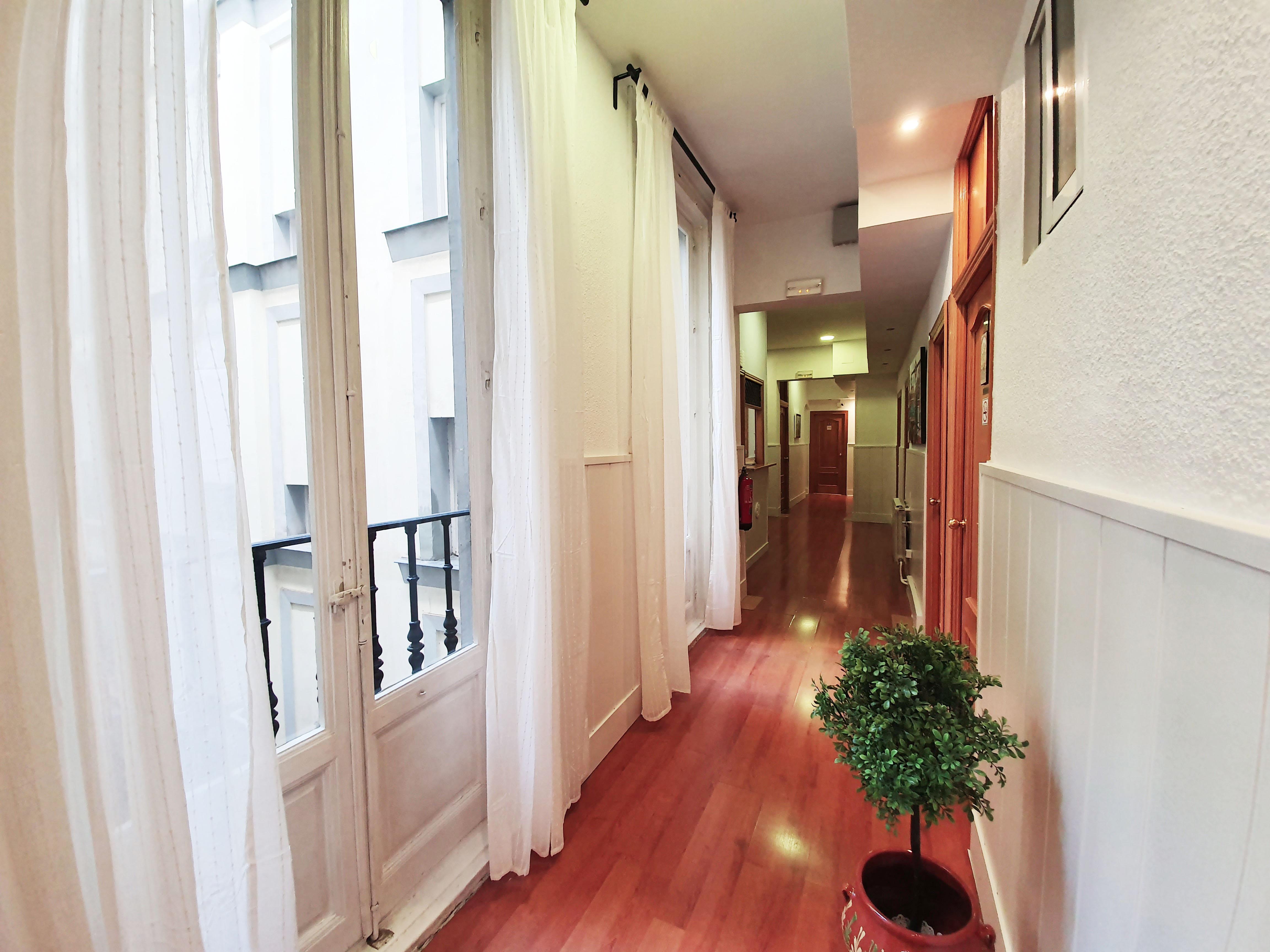 Hostal Alicante Мадрид Экстерьер фото